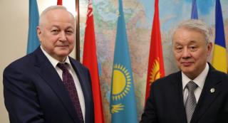 Head of CIS ATC E.S. Sysoev and Director of the Executive Committee of the SCO RATS R.E. Mirzaev