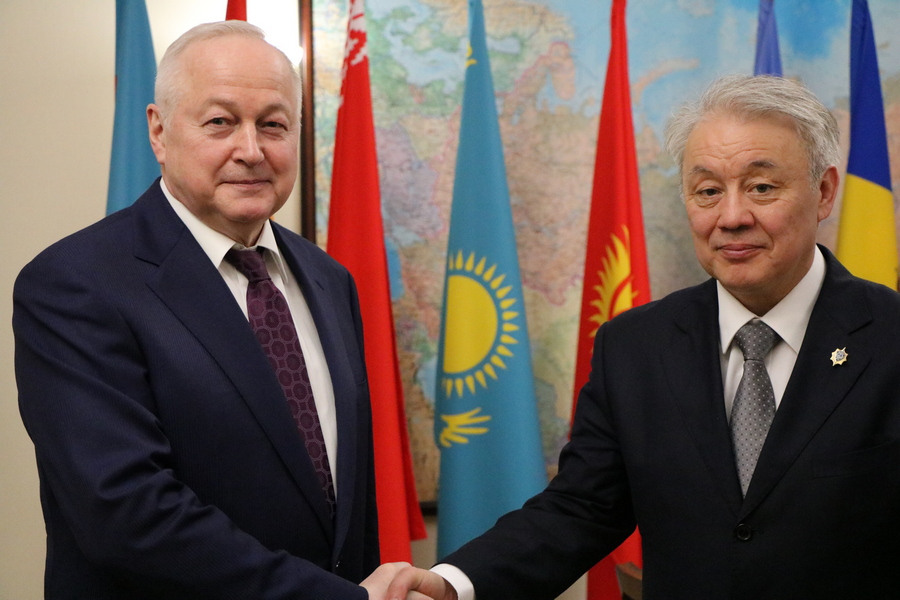 Head of CIS ATC E.S. Sysoev and Director of the Executive Committee of the SCO RATS R.E. Mirzaev Head of CIS ATC E.S. Sysoev and Director of the Executive Committee of the SCO RATS R.E. Mirzaev
